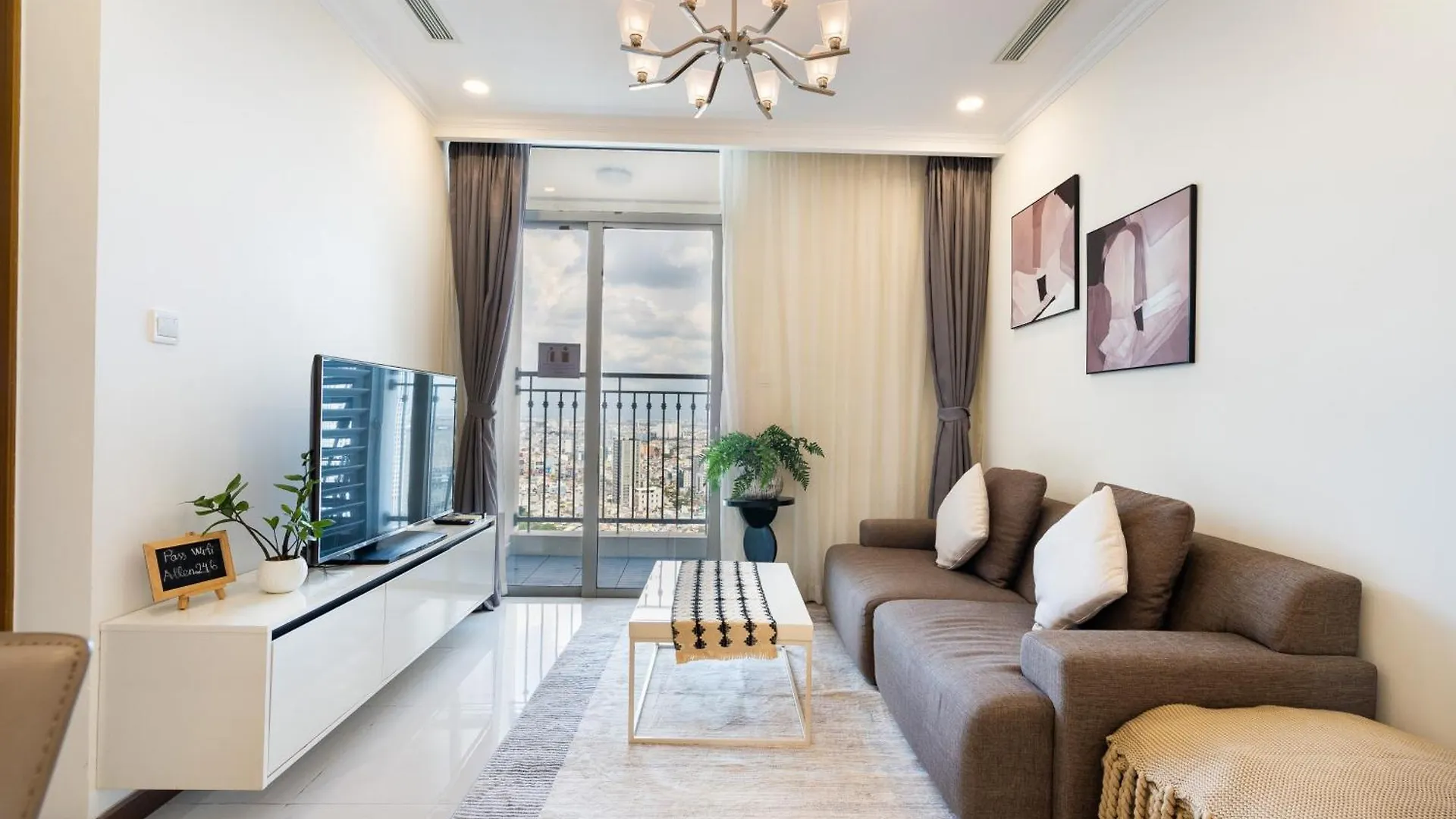 Allen Luxury Apartment - Vinhomes Central Park Ho Chi Minh City 0*,  Vietnam