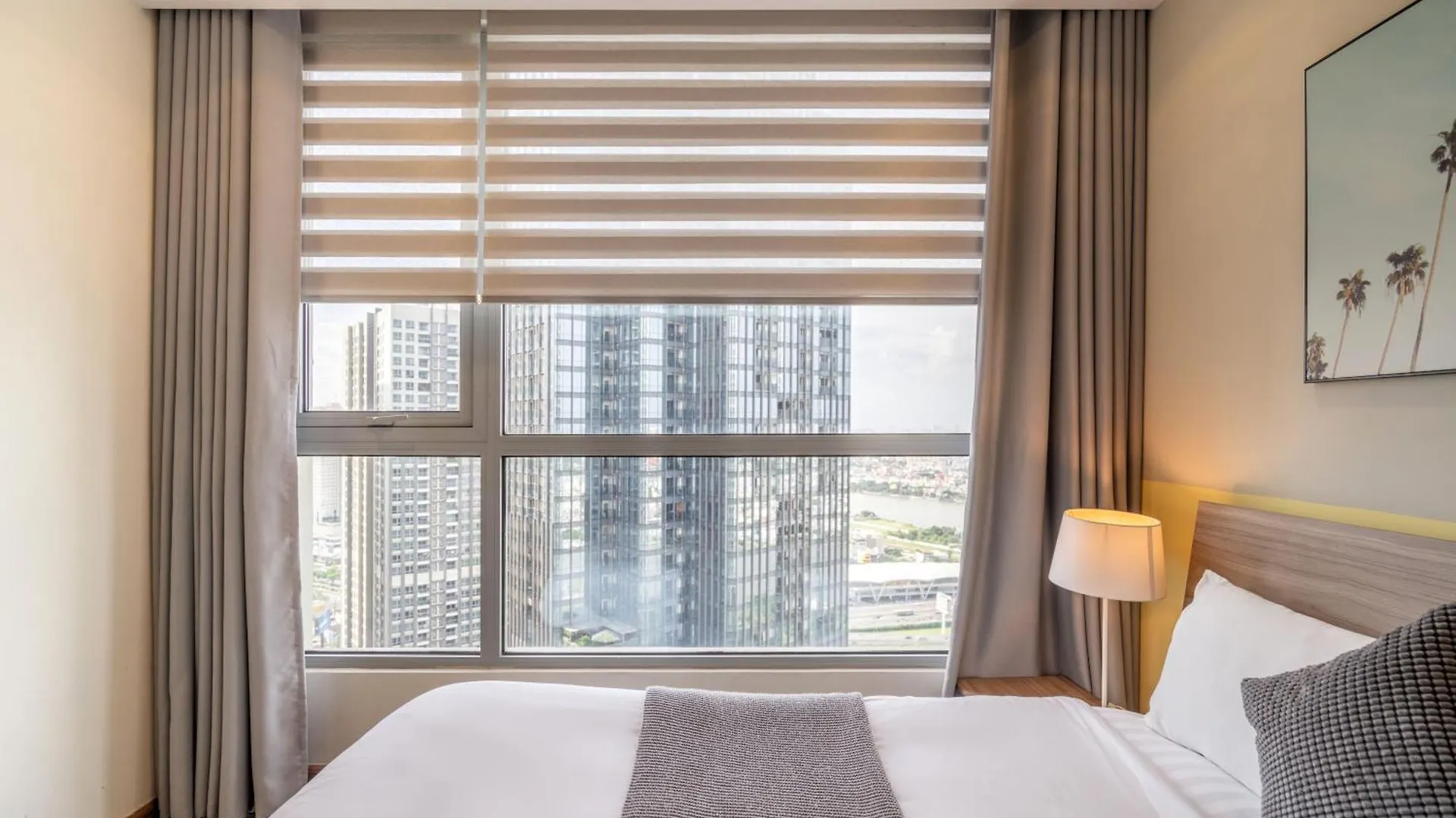 Allen Luxury Apartment - Vinhomes Central Park Ho Chi Minh City