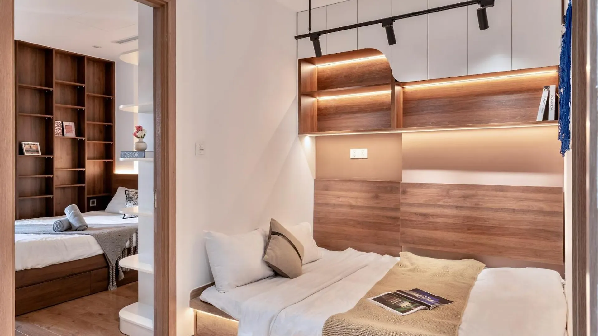 Allen Luxury Apartment - Vinhomes Central Park Ho Chi Minh City