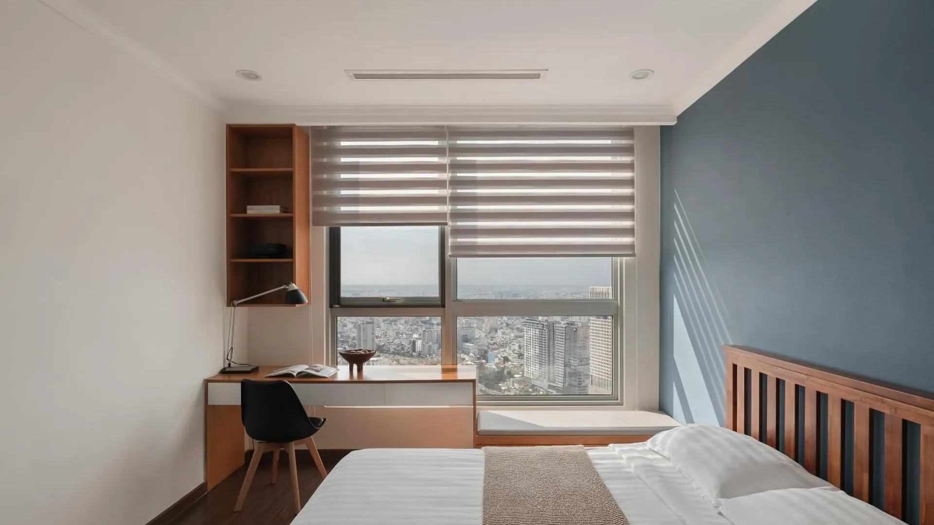 Allen Luxury Apartment - Vinhomes Central Park Ho Chi Minh City