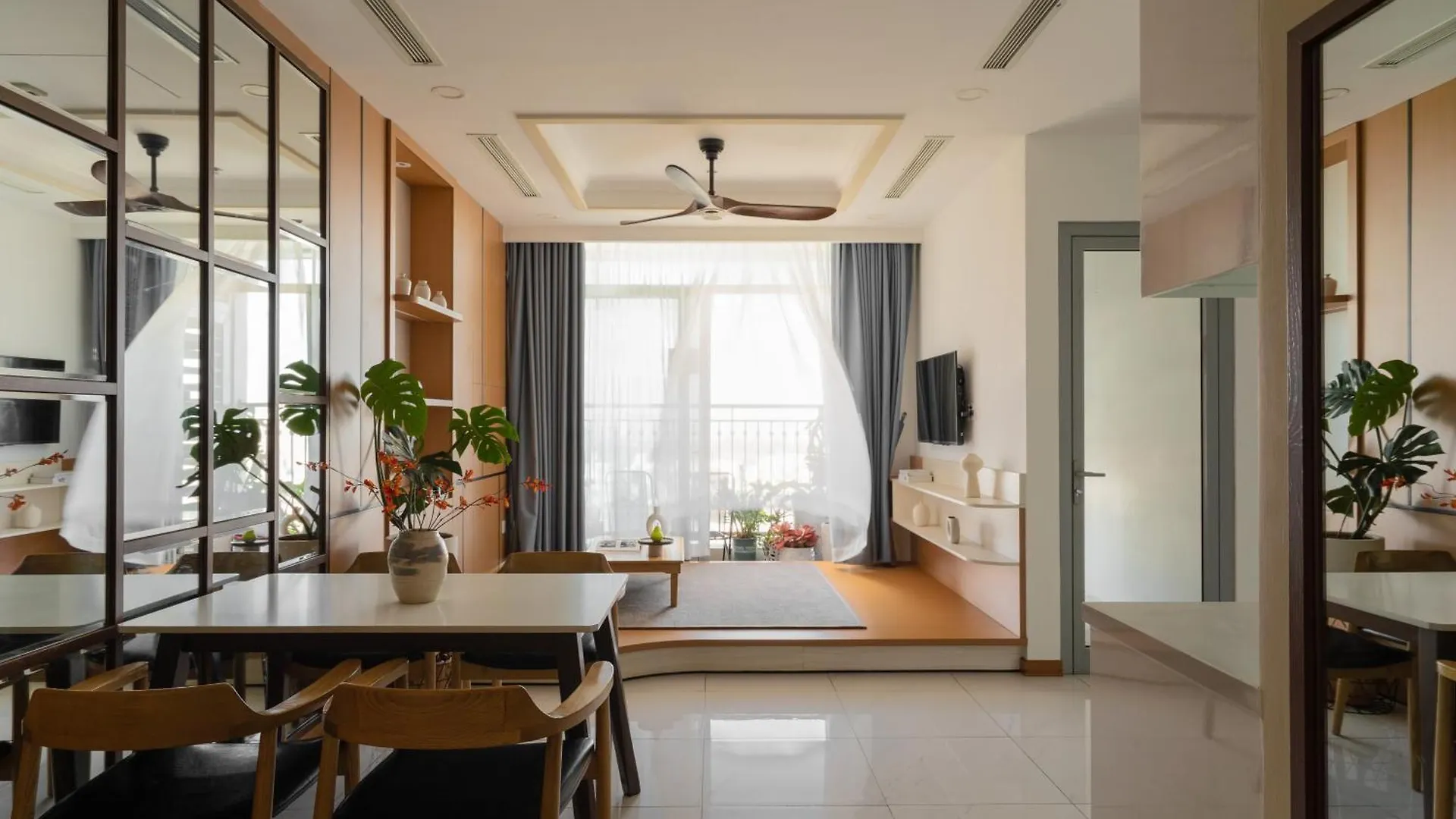 Allen Luxury Apartment - Vinhomes Central Park Ho Chi Minh City 0*,  Vietnam