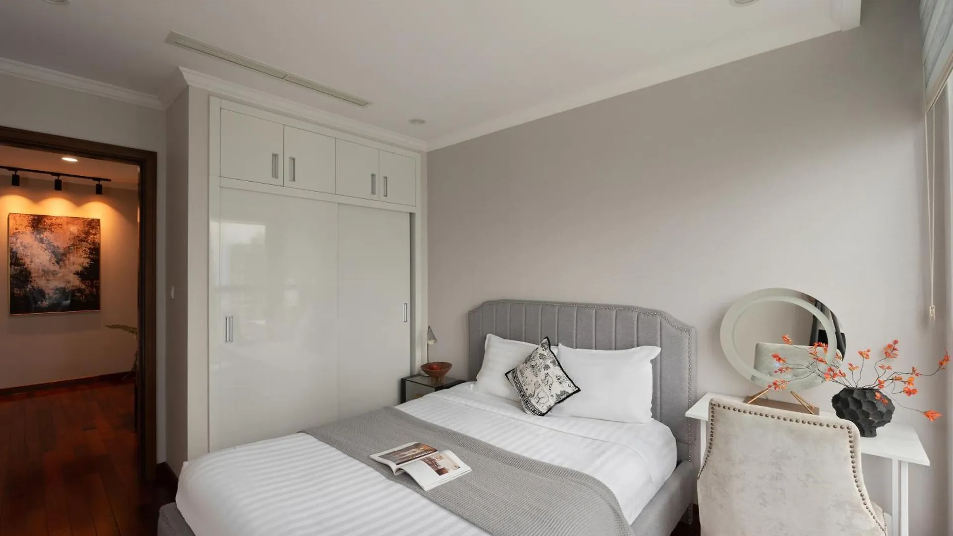 Allen Luxury Apartment - Vinhomes Central Park Ho Chi Minh City