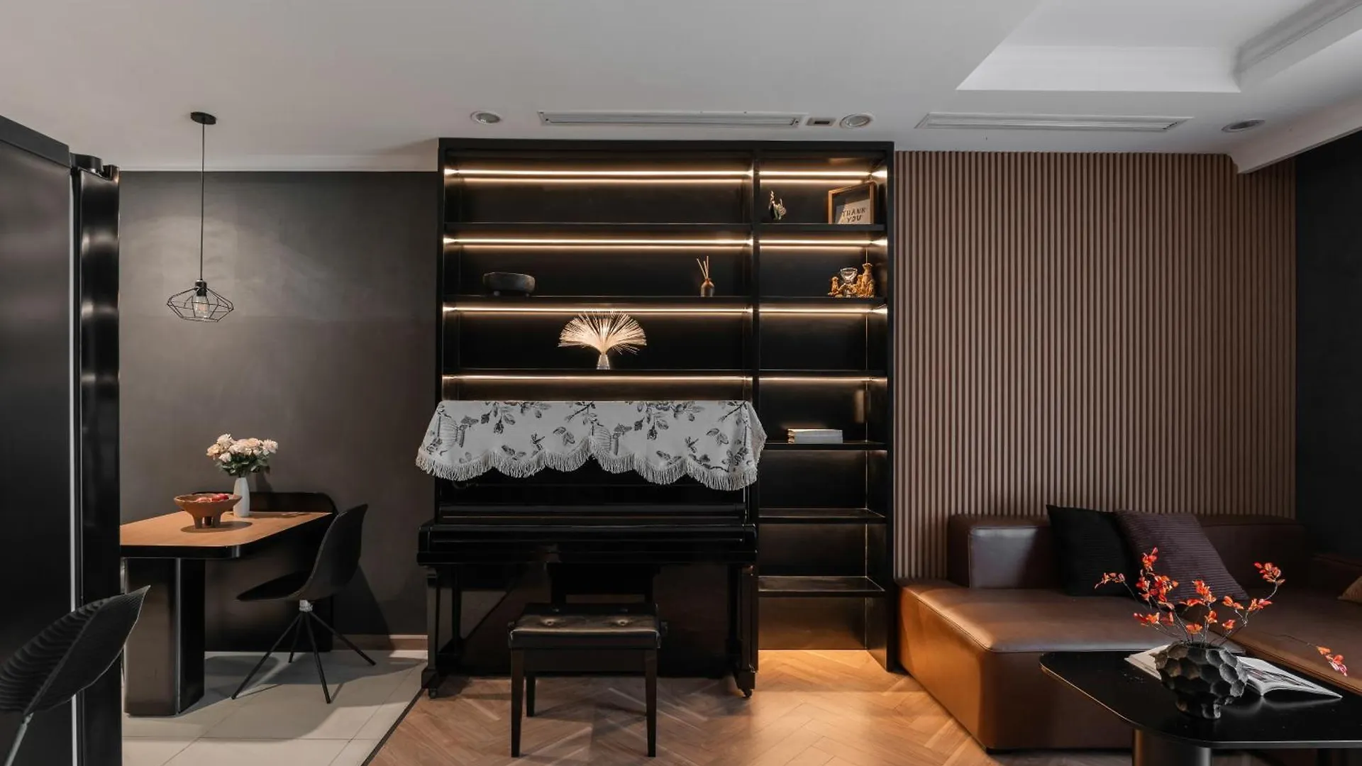 Allen Luxury Apartment - Vinhomes Central Park Ho Chi Minh City