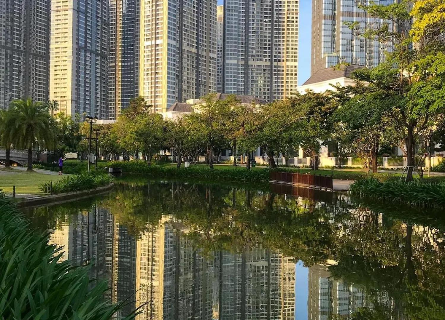 Allen Luxury Apartment - Vinhomes Central Park Ho Chi Minh City Vietnam