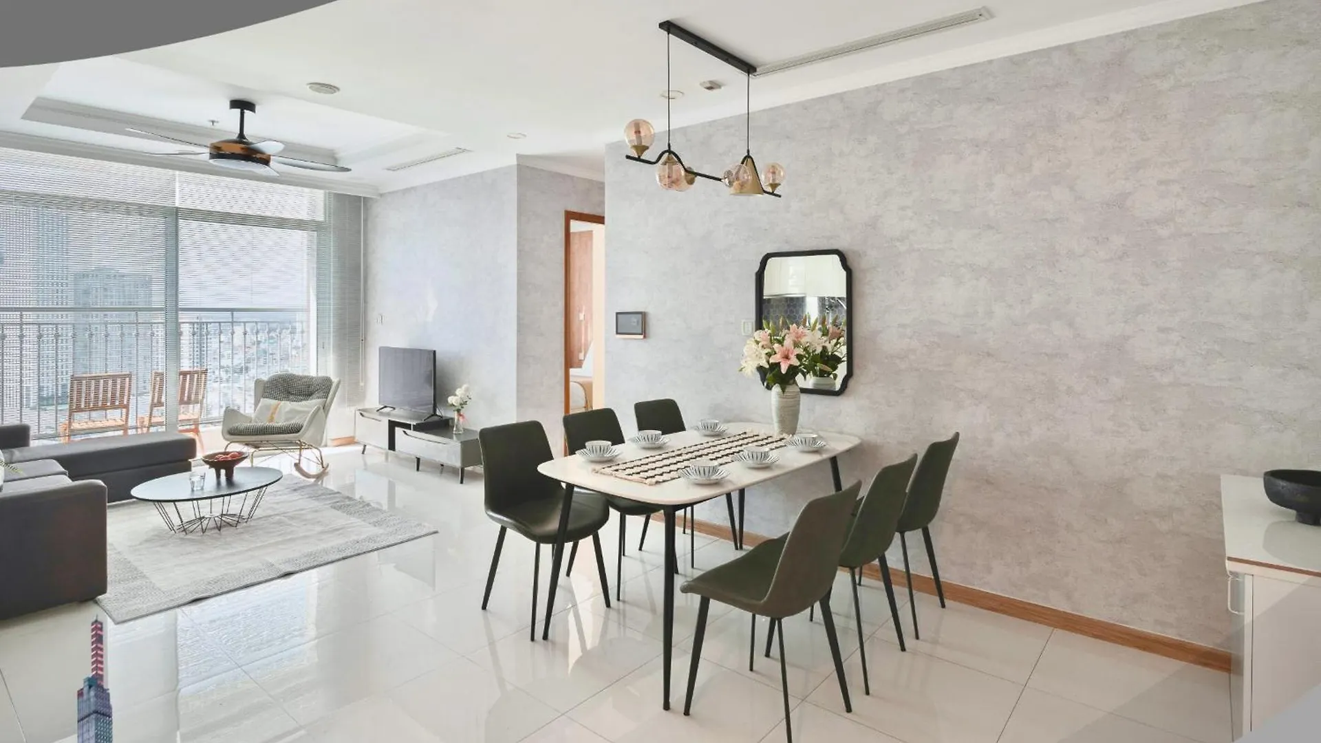 Allen Luxury Apartment - Vinhomes Central Park Ho Chi Minh City