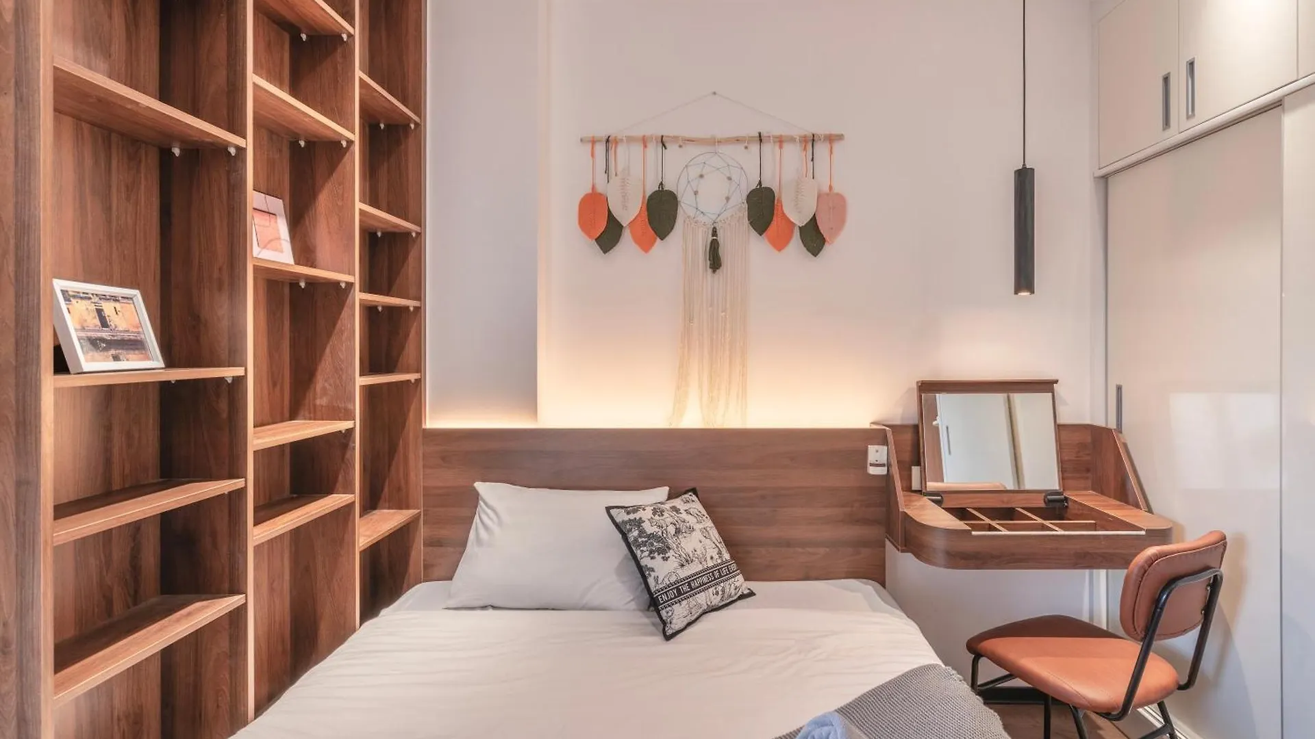 Allen Luxury Apartment - Vinhomes Central Park Ho Chi Minh City