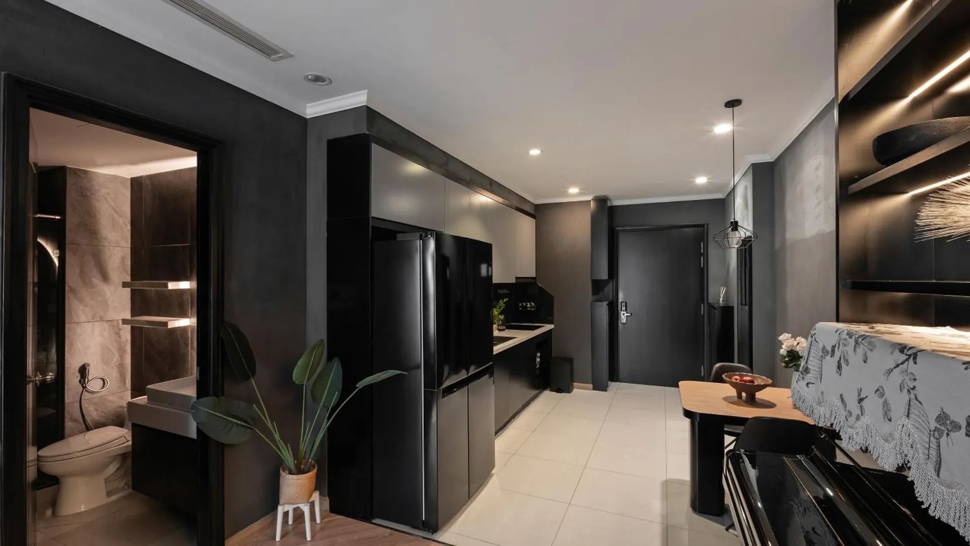 Allen Luxury Apartment - Vinhomes Central Park Ho Chi Minh City 0*,  Vietnam